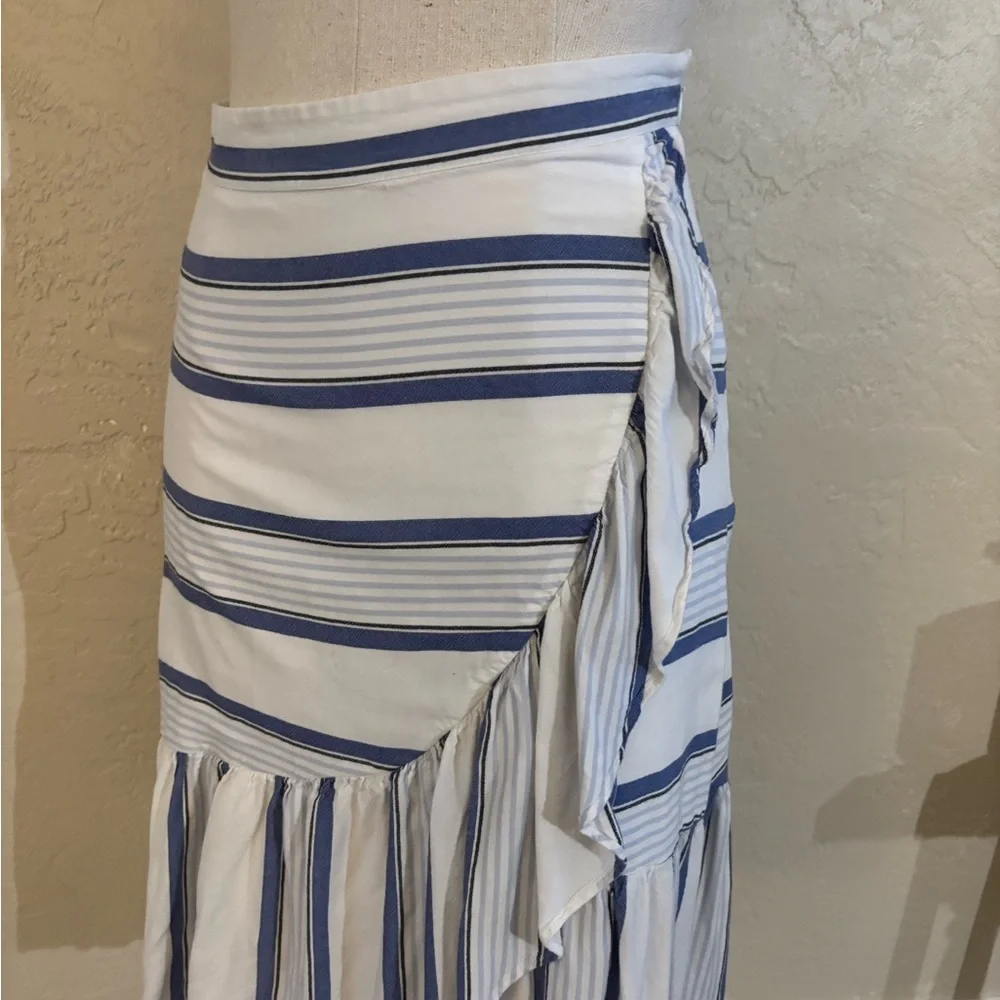 Ann Taylor Loft Striped Blue and White Ruffle Wrap Skirt Sz 0